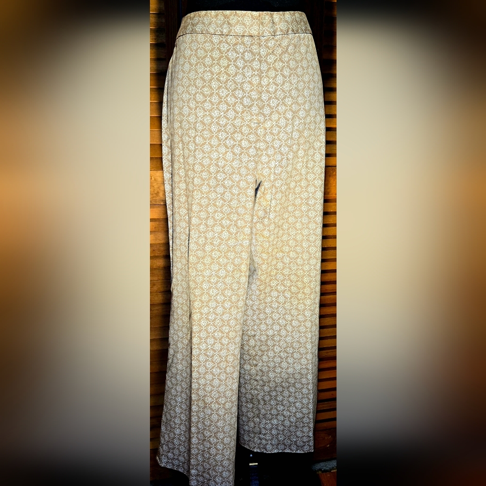 Sigrid Olsen Womens Pants.  These pants offer both comfort and sophistication.